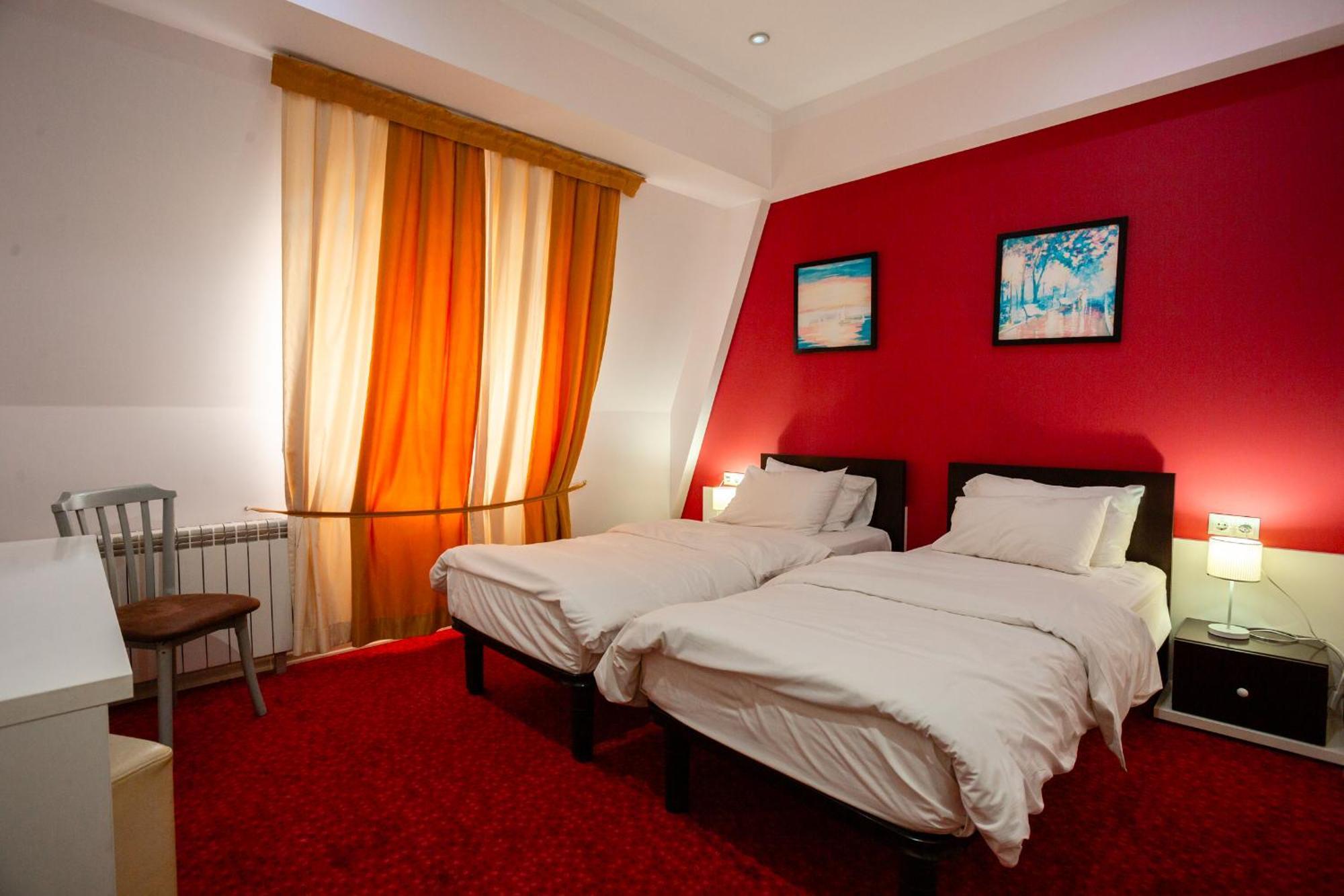 Piazza Four Отель 4*